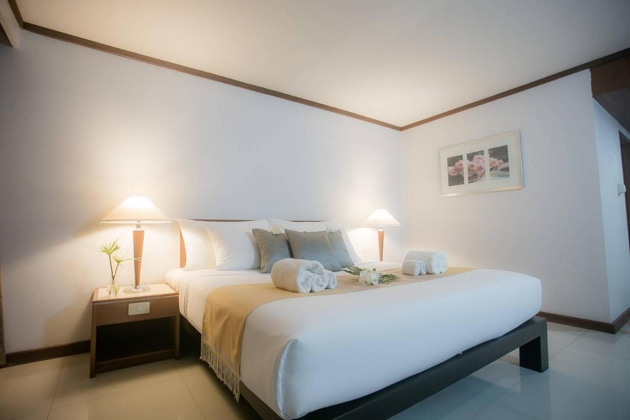 Friday Hotel Uttaradit Zewnętrze zdjęcie