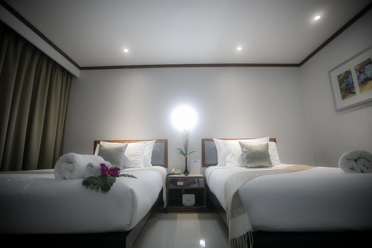Friday Hotel Uttaradit Zewnętrze zdjęcie