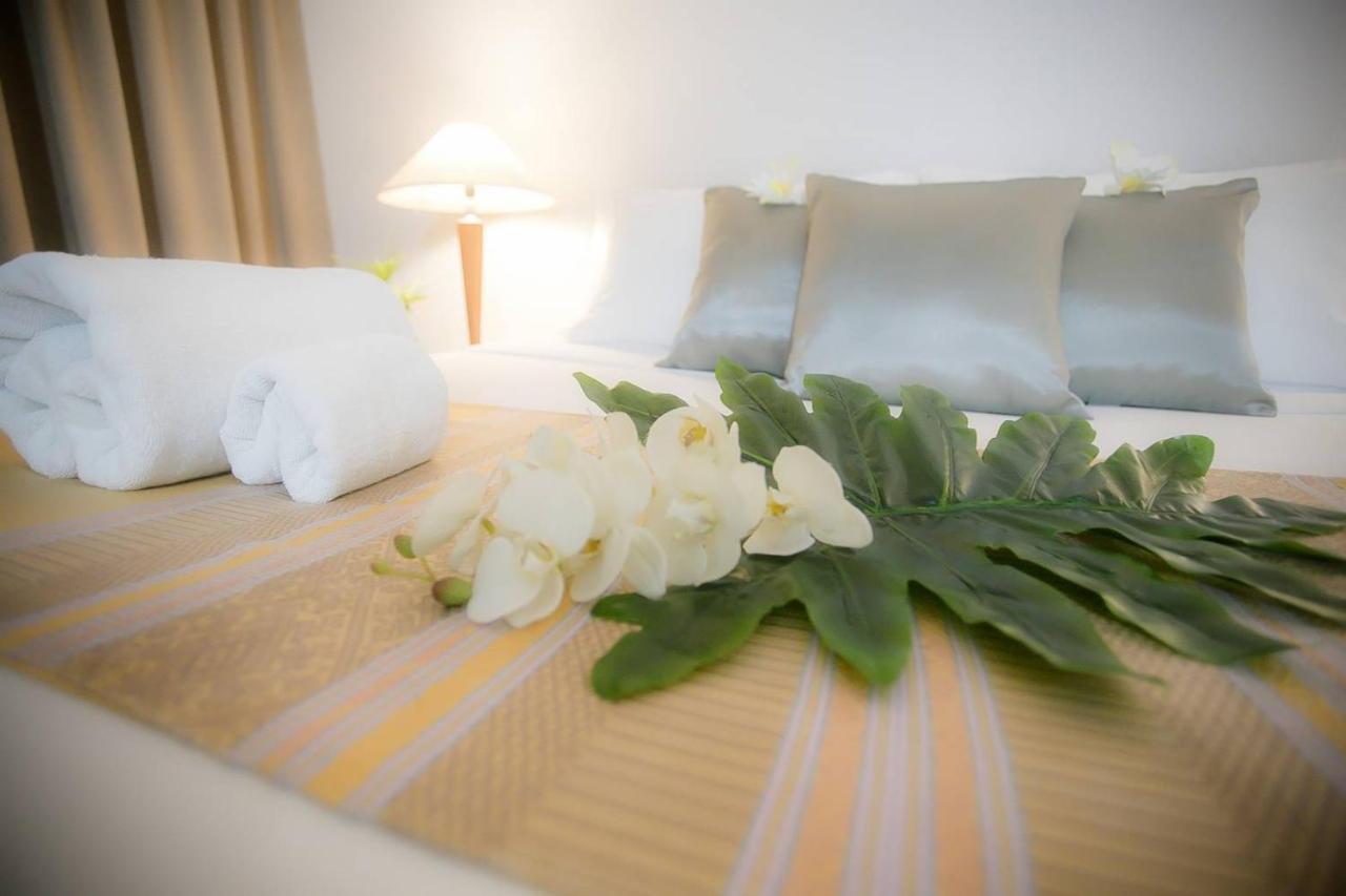 Friday Hotel Uttaradit Zewnętrze zdjęcie