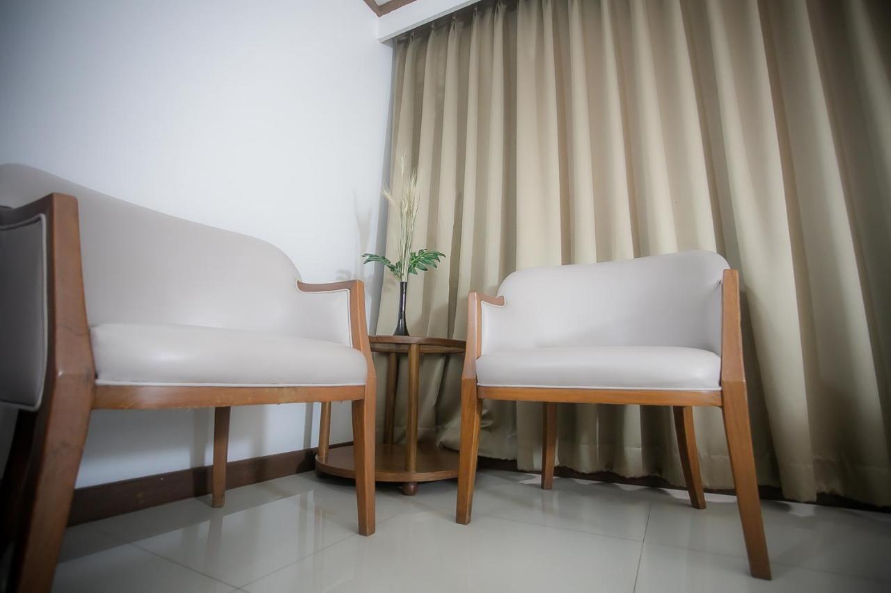 Friday Hotel Uttaradit Zewnętrze zdjęcie