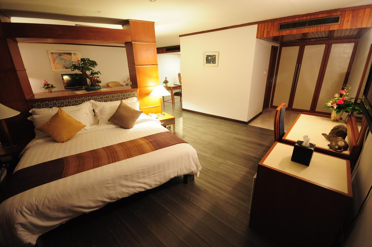 Friday Hotel Uttaradit Zewnętrze zdjęcie