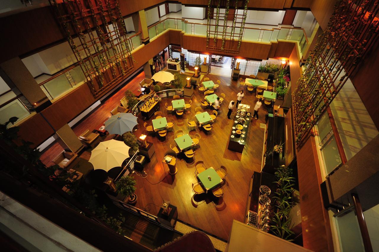 Friday Hotel Uttaradit Zewnętrze zdjęcie