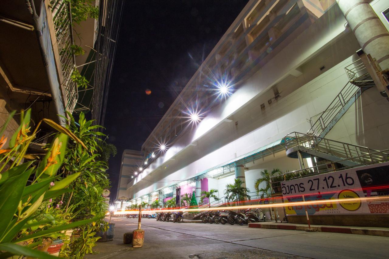 Friday Hotel Uttaradit Zewnętrze zdjęcie
